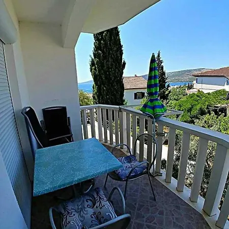Apartment Katy - 150m From The Sea *